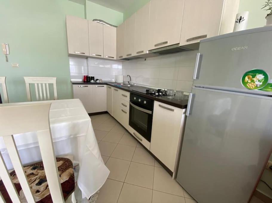 Gold Key Apartments, Durres Beach Екстер'єр фото