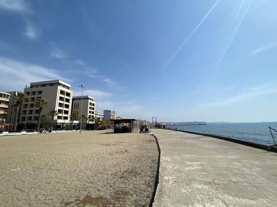 Gold Key Apartments, Durres Beach Екстер'єр фото