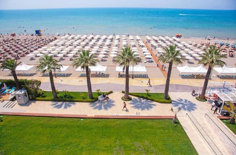 Gold Key Apartments, Durres Beach Екстер'єр фото